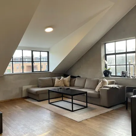 The Urban Penthouse 아파트